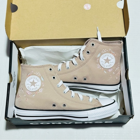 Converse Chuck Taylor All Star Fall Leaves NEW - Picture 6 of 14